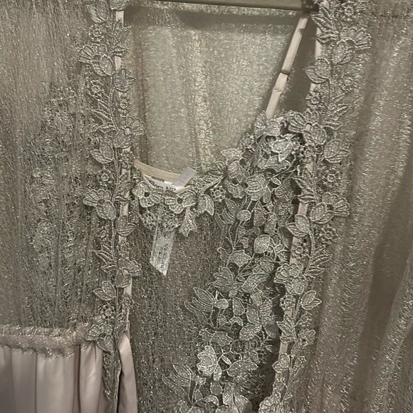 Flora Nikrooz Showstopper Chemise AND Robe - Picture 1 of 5